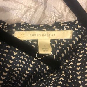 LC Lauren Conrad Tops - LC Lauren Conrad Print Pleated Top size Large LC Lauren Conrad Tops - LC Lauren Conrad Print Pleated Top size Large